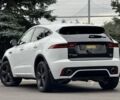 Белый Ягуар E-Pace, объемом двигателя 2 л и пробегом 38 тыс. км за 21500 $, фото 7 на Automoto.ua