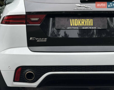 Белый Ягуар E-Pace, объемом двигателя 2 л и пробегом 38 тыс. км за 21500 $, фото 22 на Automoto.ua
