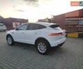 Белый Ягуар E-Pace, объемом двигателя 2 л и пробегом 117 тыс. км за 18850 $, фото 8 на Automoto.ua
