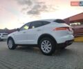 Белый Ягуар E-Pace, объемом двигателя 2 л и пробегом 117 тыс. км за 18850 $, фото 9 на Automoto.ua