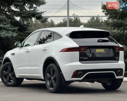 Белый Ягуар E-Pace, объемом двигателя 2 л и пробегом 38 тыс. км за 21500 $, фото 17 на Automoto.ua