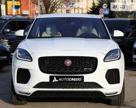 Белый Ягуар E-Pace, объемом двигателя 2 л и пробегом 27 тыс. км за 37500 $, фото 2 на Automoto.ua