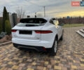 Белый Ягуар E-Pace, объемом двигателя 2 л и пробегом 98 тыс. км за 21500 $, фото 4 на Automoto.ua