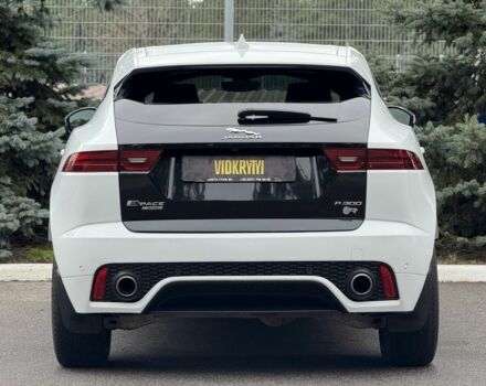 Белый Ягуар E-Pace, объемом двигателя 2 л и пробегом 38 тыс. км за 21500 $, фото 9 на Automoto.ua