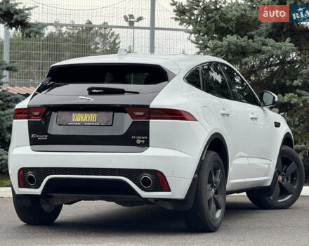 Белый Ягуар E-Pace, объемом двигателя 2 л и пробегом 38 тыс. км за 21500 $, фото 19 на Automoto.ua