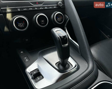 Білий Ягуар E-Pace, об'ємом двигуна 2 л та пробігом 59 тис. км за 28490 $, фото 20 на Automoto.ua