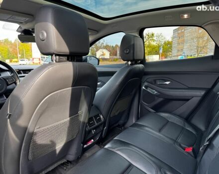 Белый Ягуар E-Pace, объемом двигателя 2 л и пробегом 59 тыс. км за 28490 $, фото 25 на Automoto.ua