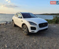 Белый Ягуар E-Pace, объемом двигателя 2 л и пробегом 38 тыс. км за 25000 $, фото 1 на Automoto.ua