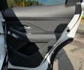 Белый Ягуар E-Pace, объемом двигателя 2 л и пробегом 59 тыс. км за 28490 $, фото 27 на Automoto.ua