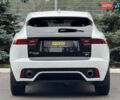 Белый Ягуар E-Pace, объемом двигателя 2 л и пробегом 38 тыс. км за 21500 $, фото 18 на Automoto.ua