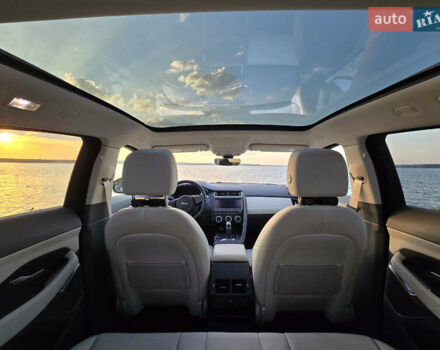 Белый Ягуар E-Pace, объемом двигателя 2 л и пробегом 38 тыс. км за 25000 $, фото 14 на Automoto.ua