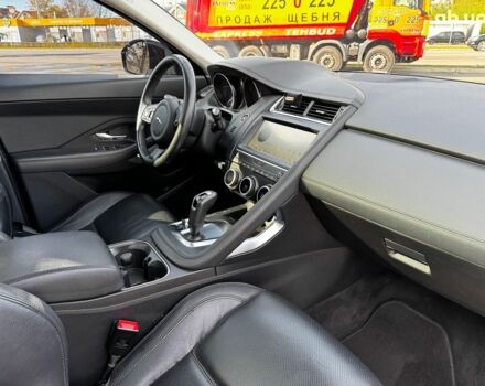 Белый Ягуар E-Pace, объемом двигателя 2 л и пробегом 59 тыс. км за 28490 $, фото 30 на Automoto.ua