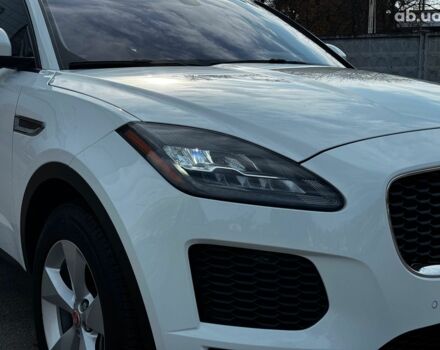 Белый Ягуар E-Pace, объемом двигателя 2 л и пробегом 59 тыс. км за 28490 $, фото 3 на Automoto.ua