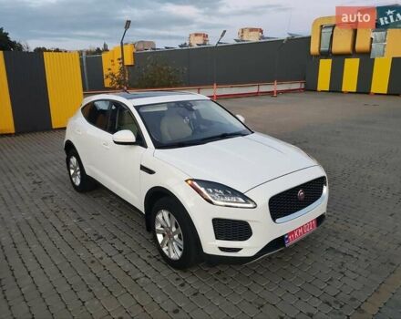 Белый Ягуар E-Pace, объемом двигателя 2 л и пробегом 117 тыс. км за 18850 $, фото 6 на Automoto.ua