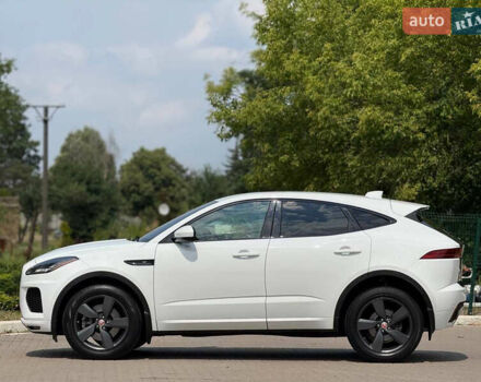 Белый Ягуар E-Pace, объемом двигателя 2 л и пробегом 38 тыс. км за 23900 $, фото 6 на Automoto.ua