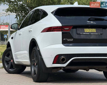 Белый Ягуар E-Pace, объемом двигателя 2 л и пробегом 38 тыс. км за 23900 $, фото 16 на Automoto.ua