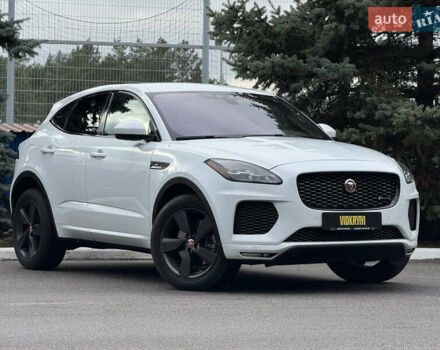 Белый Ягуар E-Pace, объемом двигателя 2 л и пробегом 38 тыс. км за 21500 $, фото 5 на Automoto.ua