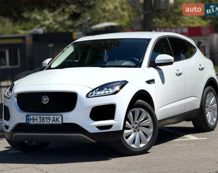 Белый Ягуар E-Pace, объемом двигателя 2 л и пробегом 72 тыс. км за 26100 $, фото 1 на Automoto.ua