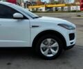 Белый Ягуар E-Pace, объемом двигателя 2 л и пробегом 59 тыс. км за 28490 $, фото 4 на Automoto.ua