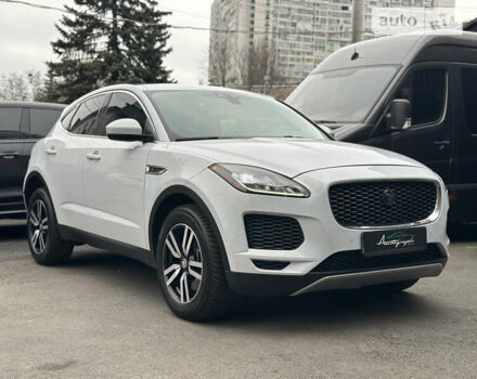 Белый Ягуар E-Pace, объемом двигателя 2 л и пробегом 99 тыс. км за 27500 $, фото 5 на Automoto.ua