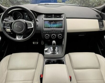 Белый Ягуар E-Pace, объемом двигателя 2 л и пробегом 38 тыс. км за 21500 $, фото 14 на Automoto.ua