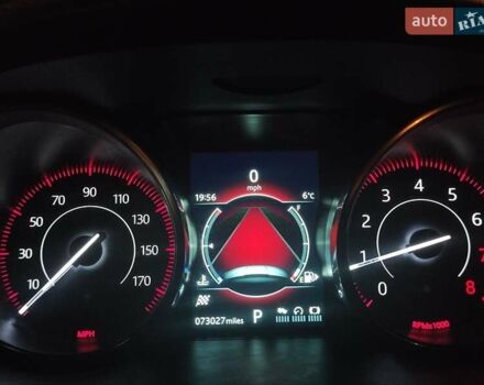 Белый Ягуар E-Pace, объемом двигателя 2 л и пробегом 117 тыс. км за 18850 $, фото 33 на Automoto.ua