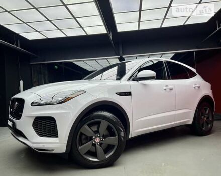 Белый Ягуар E-Pace, объемом двигателя 2 л и пробегом 33 тыс. км за 32500 $, фото 5 на Automoto.ua