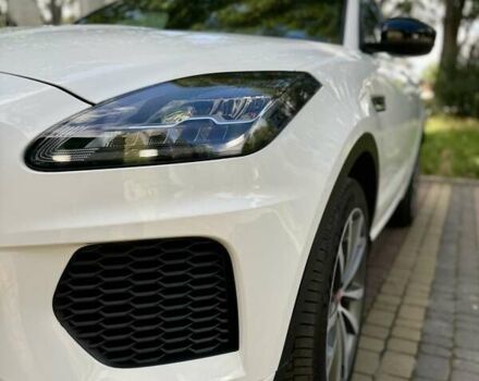 Белый Ягуар E-Pace, объемом двигателя 2 л и пробегом 57 тыс. км за 33900 $, фото 31 на Automoto.ua