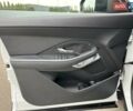 Белый Ягуар E-Pace, объемом двигателя 2 л и пробегом 97 тыс. км за 27000 $, фото 11 на Automoto.ua