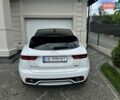Белый Ягуар E-Pace, объемом двигателя 2 л и пробегом 57 тыс. км за 33900 $, фото 20 на Automoto.ua
