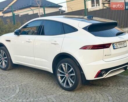 Белый Ягуар E-Pace, объемом двигателя 2 л и пробегом 57 тыс. км за 33900 $, фото 2 на Automoto.ua