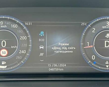 Белый Ягуар E-Pace, объемом двигателя 2 л и пробегом 57 тыс. км за 33900 $, фото 65 на Automoto.ua