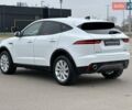 Белый Ягуар E-Pace, объемом двигателя 2 л и пробегом 97 тыс. км за 27000 $, фото 4 на Automoto.ua