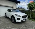 Белый Ягуар E-Pace, объемом двигателя 2 л и пробегом 57 тыс. км за 33900 $, фото 5 на Automoto.ua