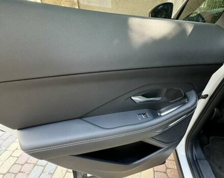 Белый Ягуар E-Pace, объемом двигателя 2 л и пробегом 57 тыс. км за 33900 $, фото 46 на Automoto.ua