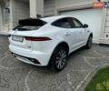 Белый Ягуар E-Pace, объемом двигателя 2 л и пробегом 57 тыс. км за 33900 $, фото 12 на Automoto.ua
