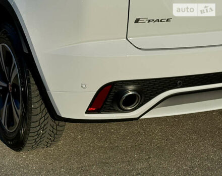 Білий Ягуар E-Pace, об'ємом двигуна 2 л та пробігом 6 тис. км за 48500 $, фото 83 на Automoto.ua