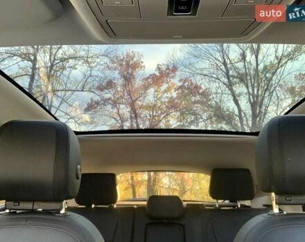 Белый Ягуар E-Pace, объемом двигателя 2 л и пробегом 27 тыс. км за 28000 $, фото 30 на Automoto.ua