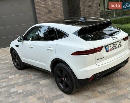 Белый Ягуар E-Pace, объемом двигателя 2 л и пробегом 59 тыс. км за 35700 $, фото 5 на Automoto.ua