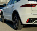 Белый Ягуар E-Pace, объемом двигателя 2 л и пробегом 6 тыс. км за 48500 $, фото 80 на Automoto.ua