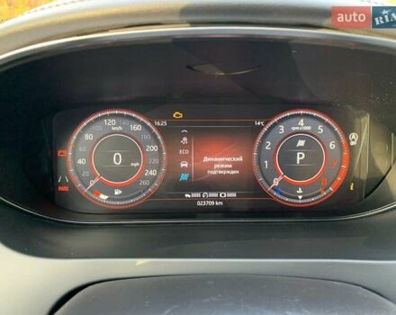 Белый Ягуар E-Pace, объемом двигателя 2 л и пробегом 27 тыс. км за 28000 $, фото 22 на Automoto.ua