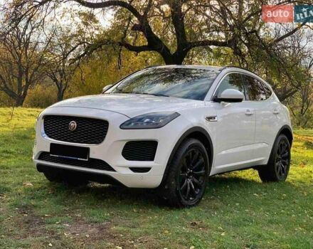 Белый Ягуар E-Pace, объемом двигателя 2 л и пробегом 27 тыс. км за 28000 $, фото 1 на Automoto.ua