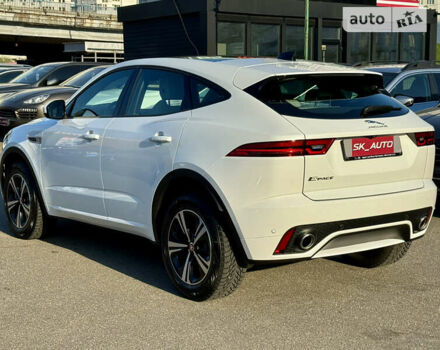 Белый Ягуар E-Pace, объемом двигателя 2 л и пробегом 6 тыс. км за 48800 $, фото 5 на Automoto.ua