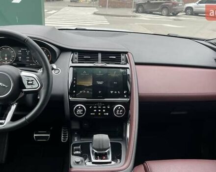 Белый Ягуар E-Pace, объемом двигателя 2 л и пробегом 46 тыс. км за 46000 $, фото 7 на Automoto.ua