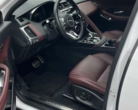 Белый Ягуар E-Pace, объемом двигателя 2 л и пробегом 46 тыс. км за 46000 $, фото 8 на Automoto.ua