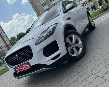 Белый Ягуар E-Pace, объемом двигателя 2 л и пробегом 180 тыс. км за 21999 $, фото 1 на Automoto.ua