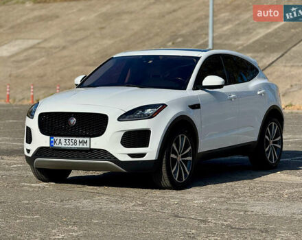Белый Ягуар E-Pace, объемом двигателя 2 л и пробегом 228 тыс. км за 21490 $, фото 1 на Automoto.ua