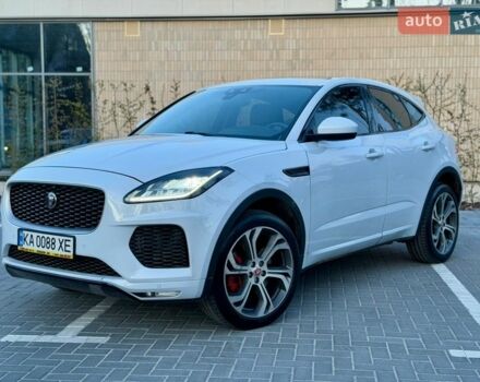 Белый Ягуар E-Pace, объемом двигателя 1.99 л и пробегом 112 тыс. км за 24000 $, фото 1 на Automoto.ua