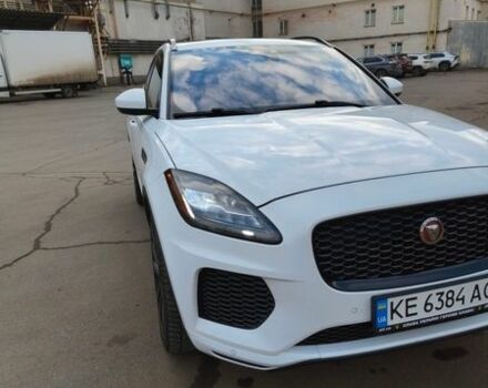 Белый Ягуар E-Pace, объемом двигателя 2 л и пробегом 121 тыс. км за 22222 $, фото 1 на Automoto.ua