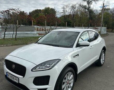 Белый Ягуар E-Pace, объемом двигателя 2 л и пробегом 65 тыс. км за 27500 $, фото 1 на Automoto.ua